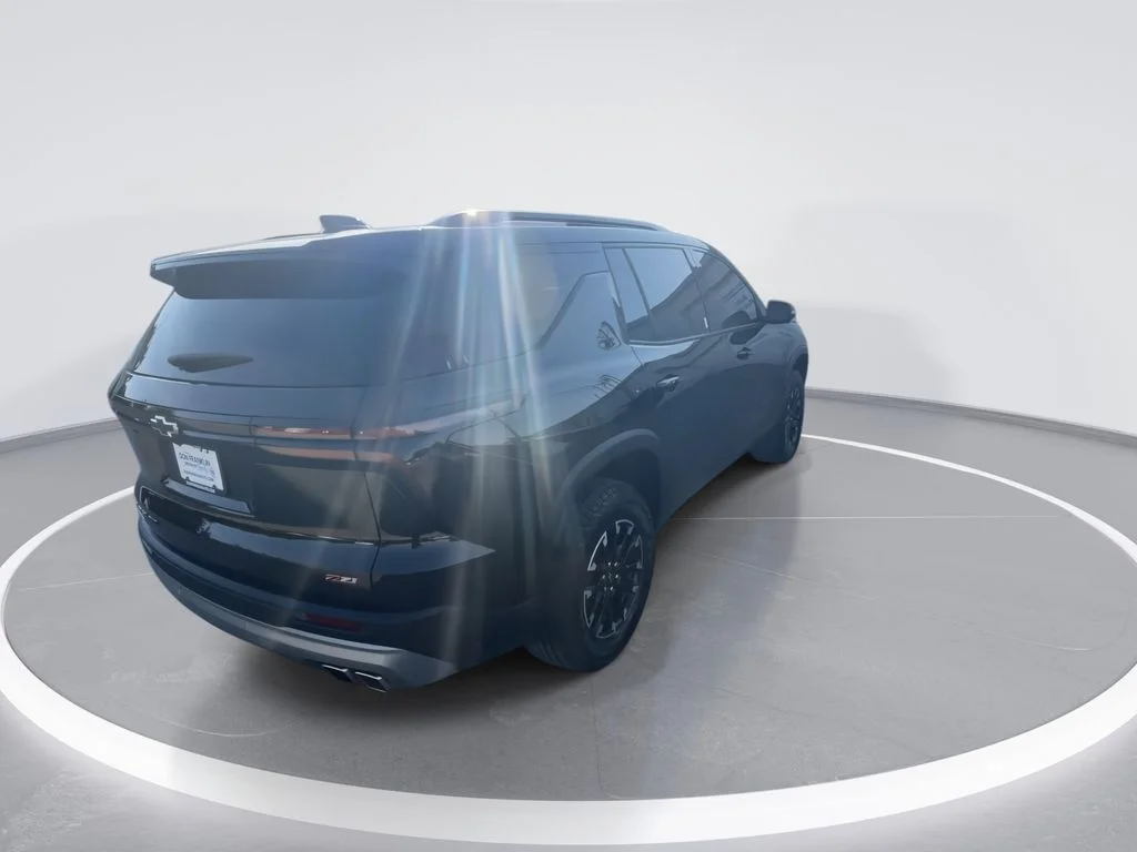 Used 2025 Black Chevrolet Z71 image 8