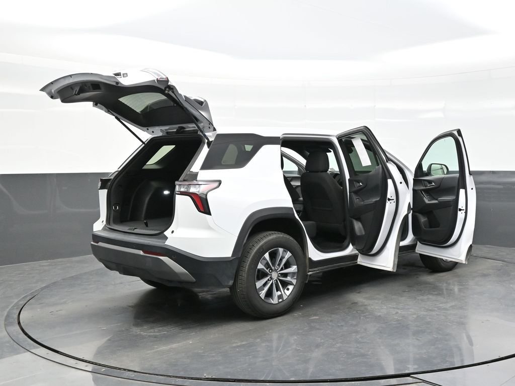 Used 2025 White Chevrolet LT image 47