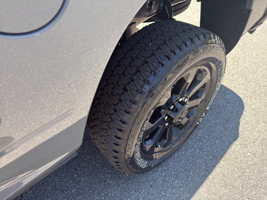New 2026 Ceramic Gray Clear-Coat Exterior Paint RAM Laramie image 13
