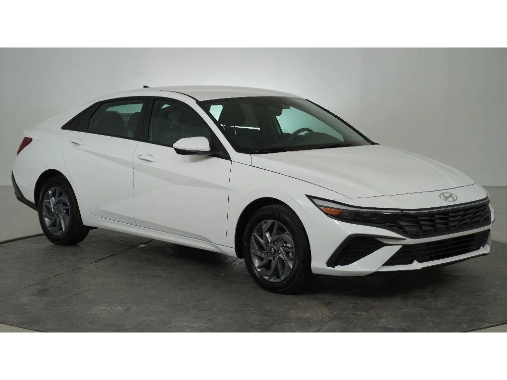 New 2026 Serenity White Hyundai Blue image 1