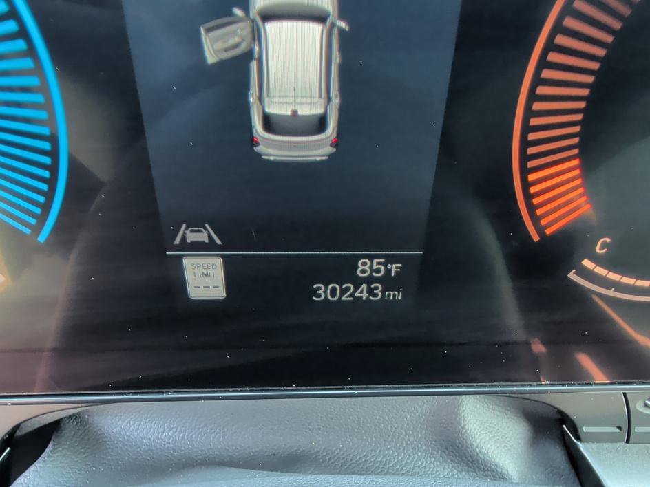 Used 2025 Abyss Black Pearl Hyundai SEL image 22