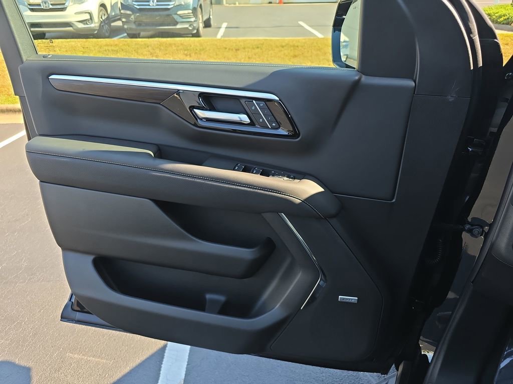 2026 Chevrolet Tahoe Premier - Photo 28