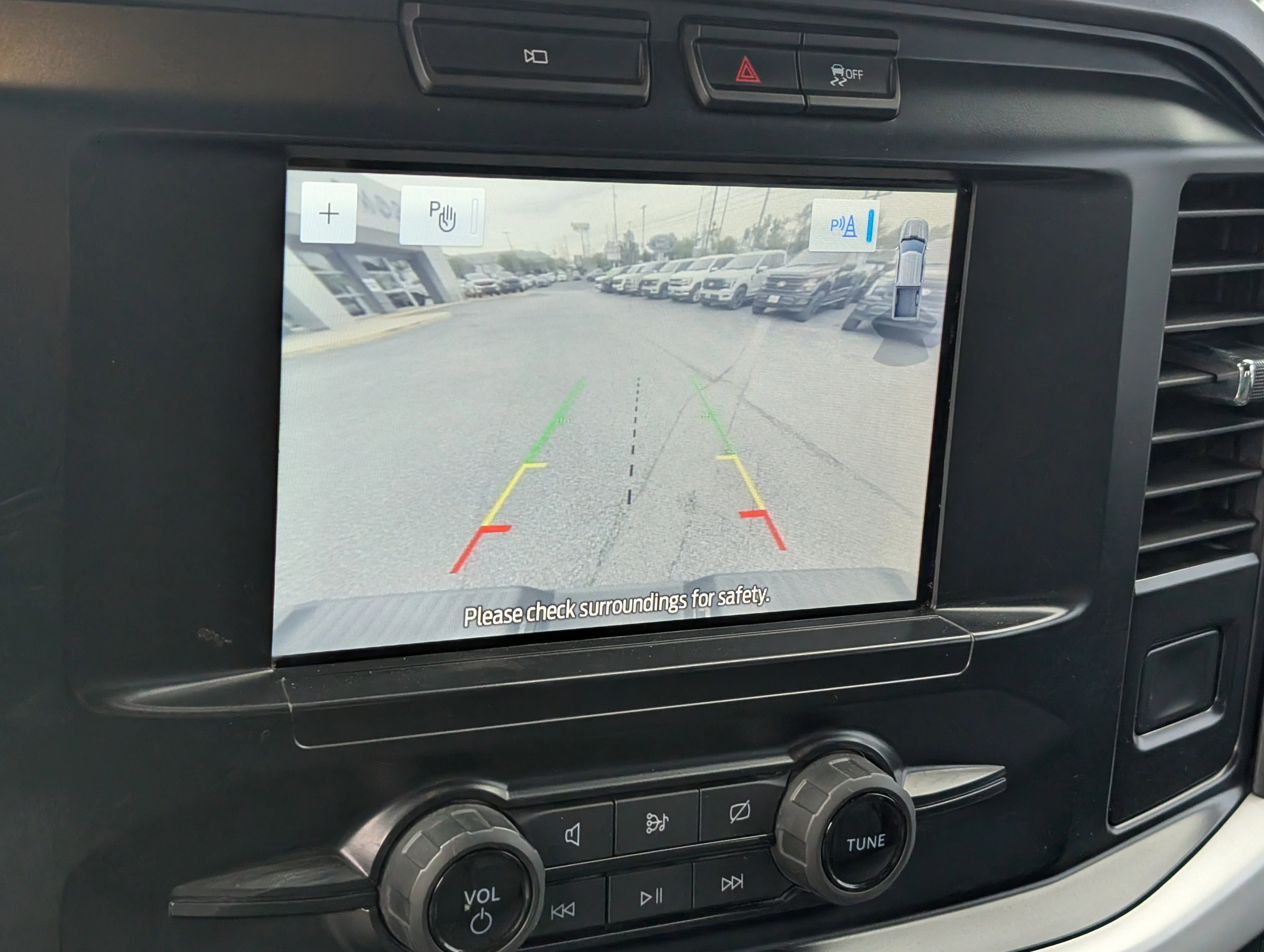 Used 2023 Gray Metallic Ford XLT image 24