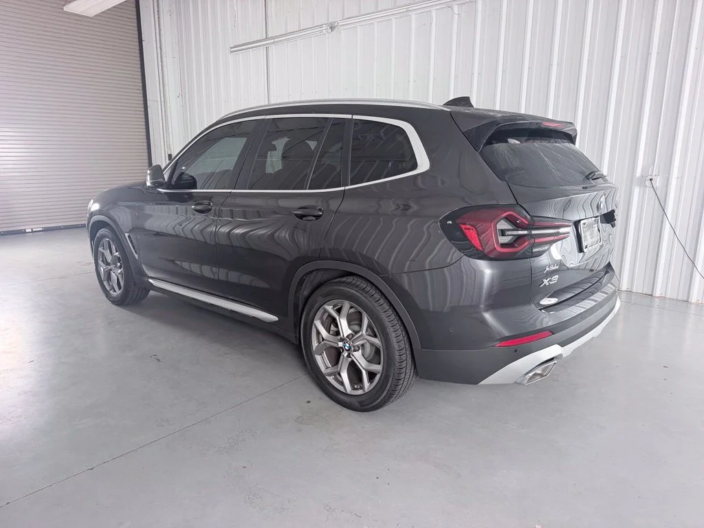 Used 2023 Dark Graphite BMW sDrive30i image 7