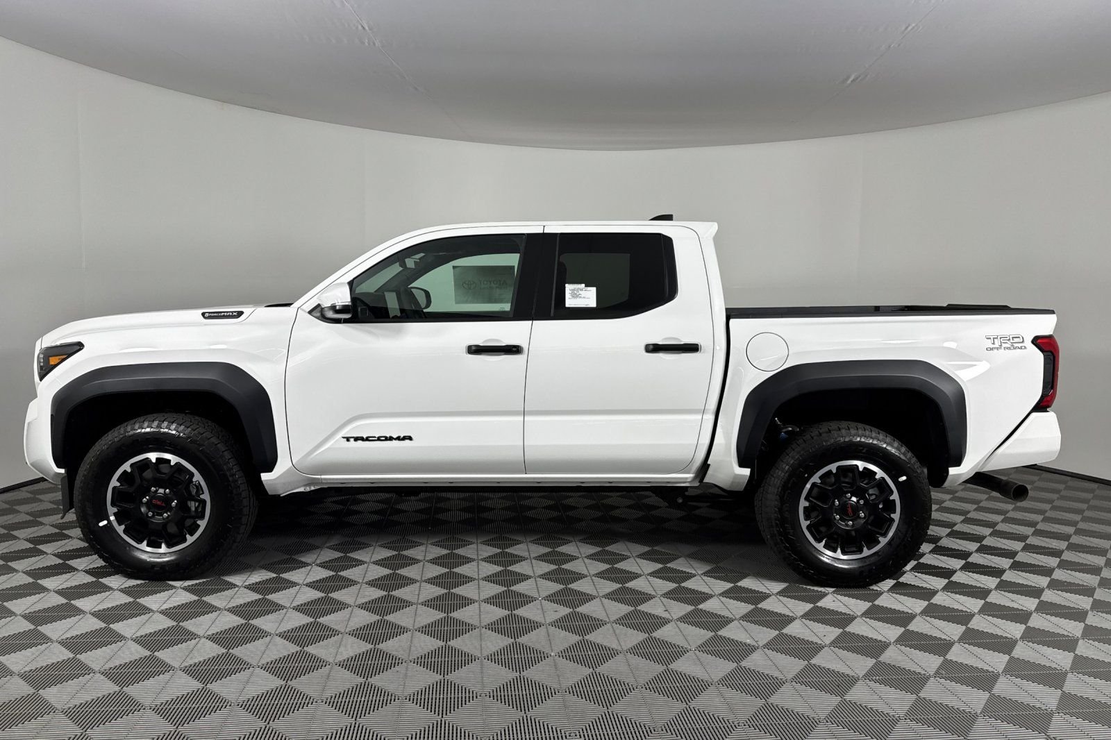 2025 Toyota Tacoma TRD Off Road - Photo 7