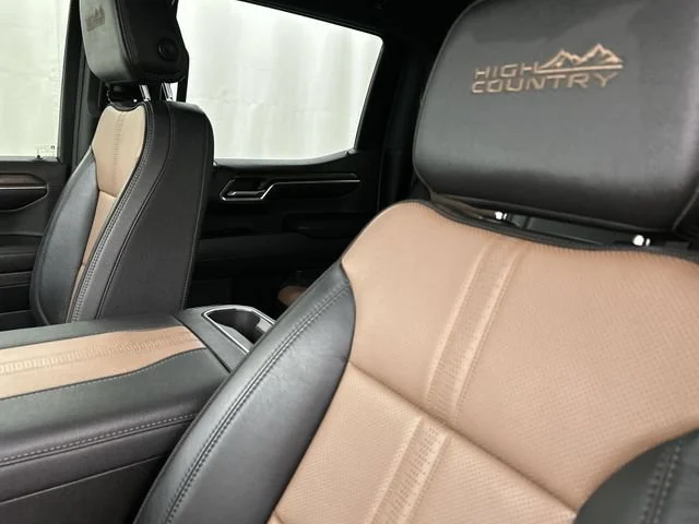 Used 2024 Iridescent Pearl Tricoat Chevrolet High Country image 26