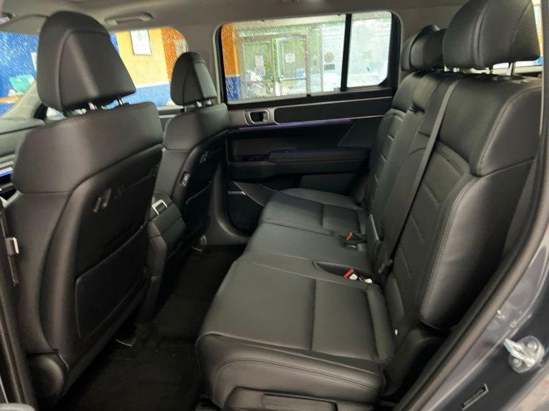 New 2027 Gray Hyundai Limited AWD image 15