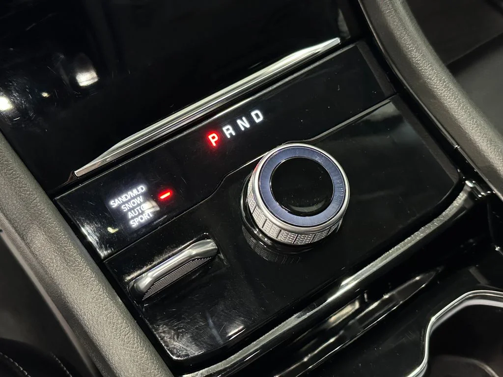 Used 2023 Gray Jeep Limited image 25