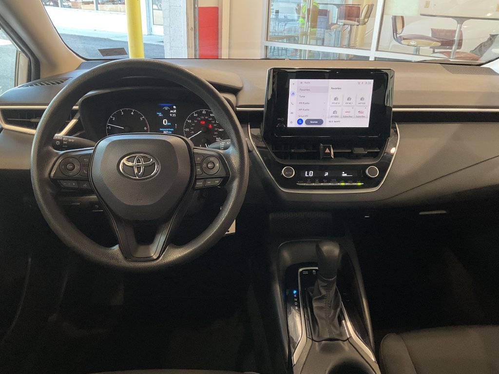 Used 2025 White Toyota LE image 30