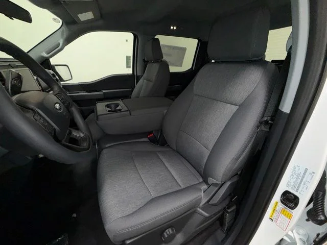 New 2026 Oxford White Ford XLT image 12
