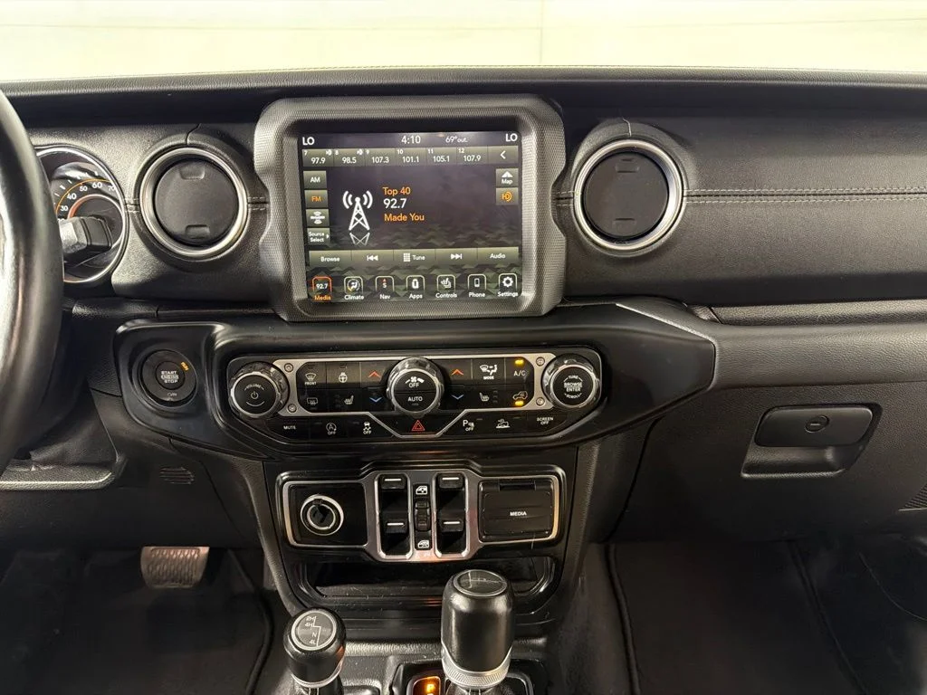 Used 2021 Red Jeep Overland image 16