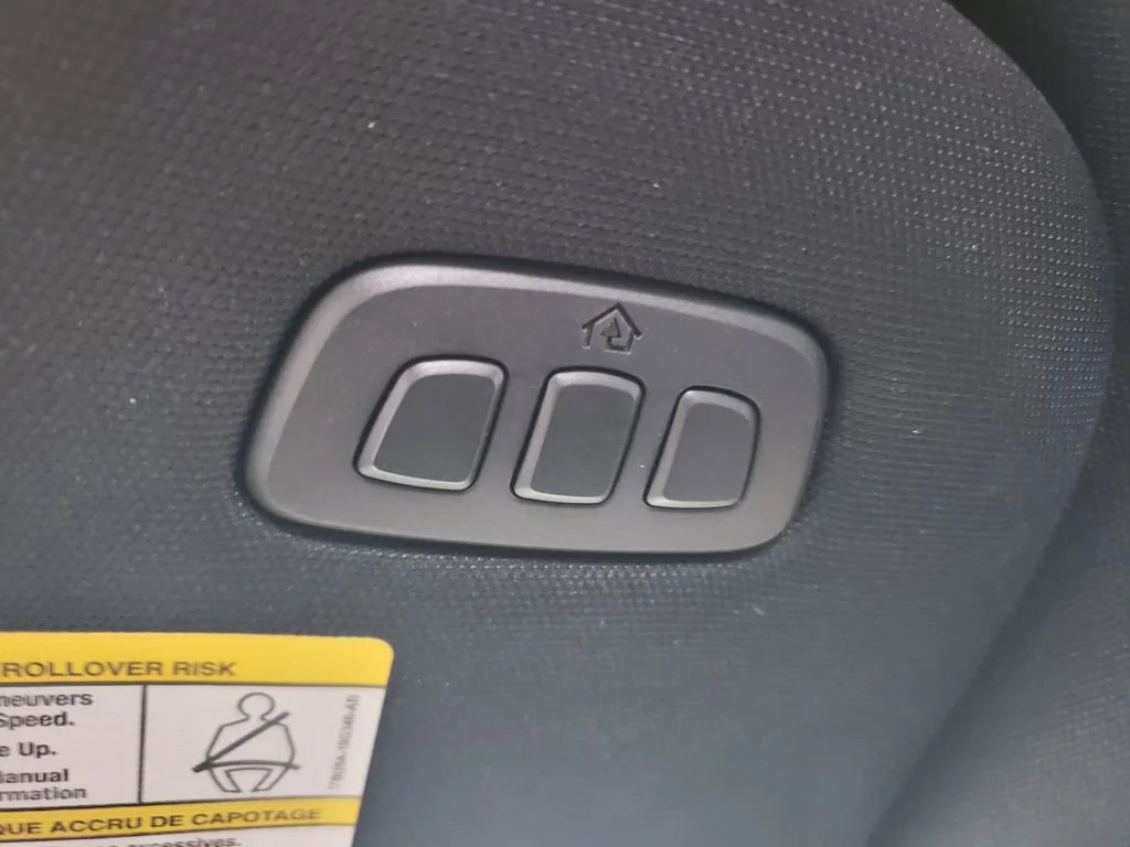 Used 2022 Blue Ford XL image 28