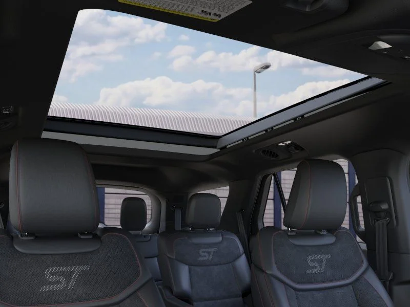 New 2026 Star White Metallic Tri-Coat Ford ST image 22