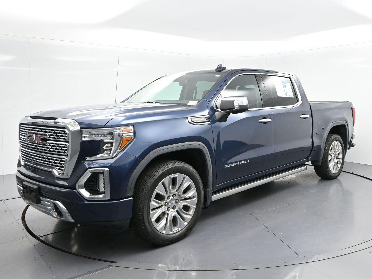 Used 2022 PACIFIC BLUE METALLIC GMC Denali image 3