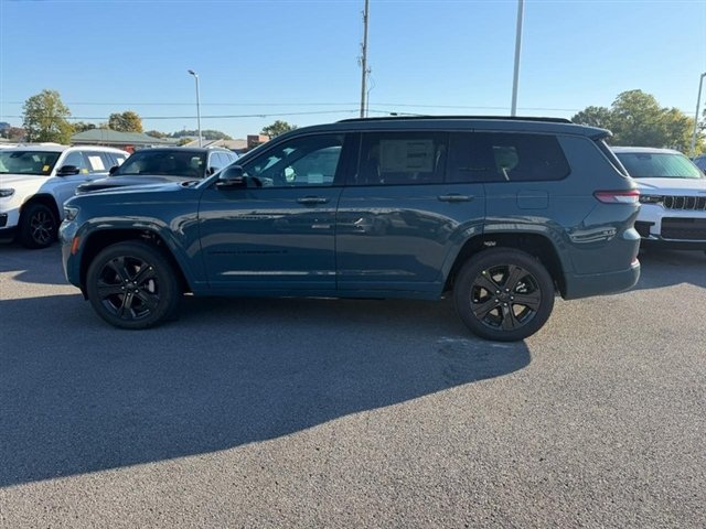 New 2027 Steel Blue Paint Jeep Limited Reserve image 2