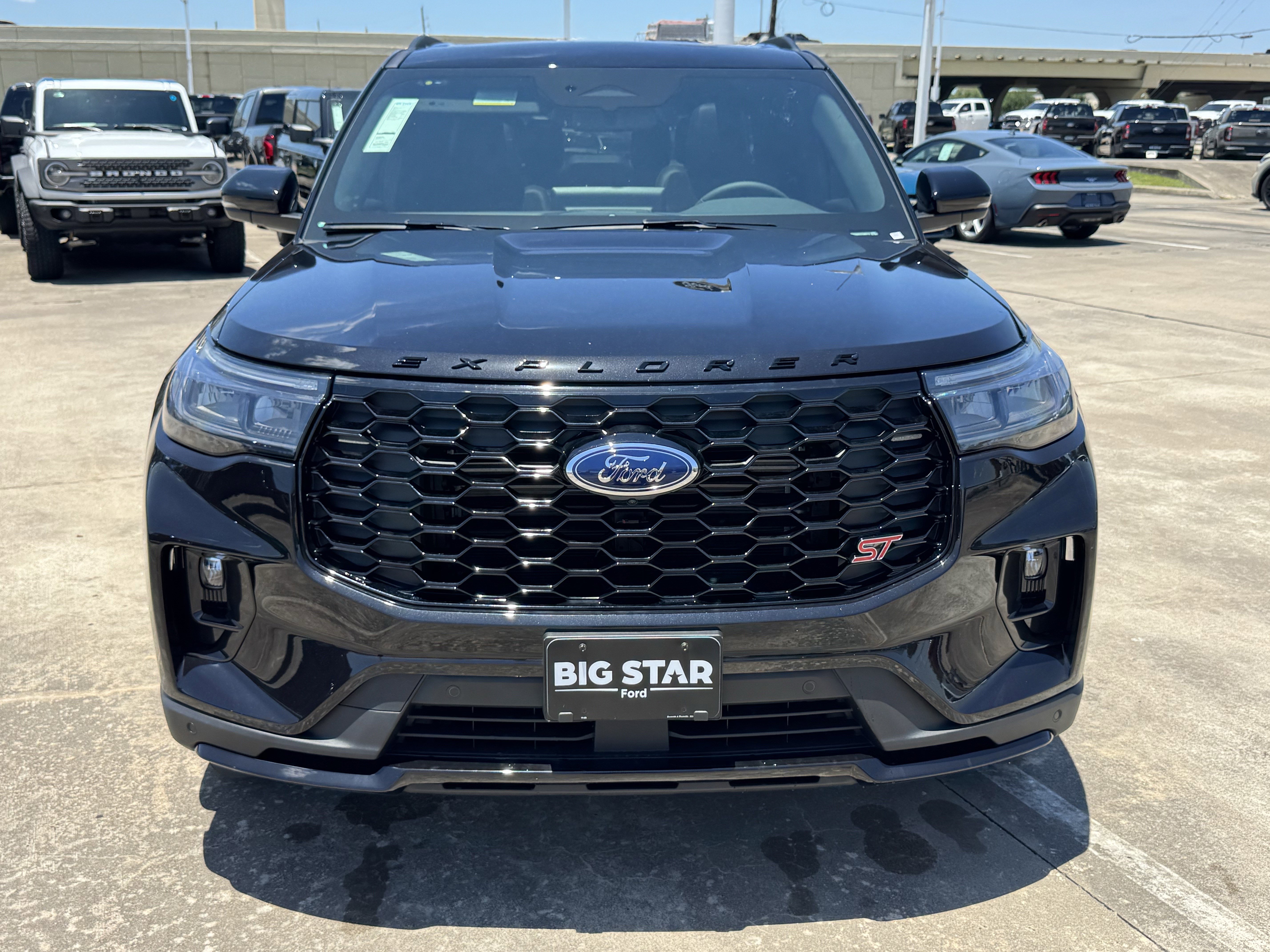 New 2026 Agate Black Metallic Ford ST image 3
