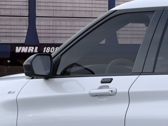 New 2026 Space White Metallic Ford ST-Line image 43