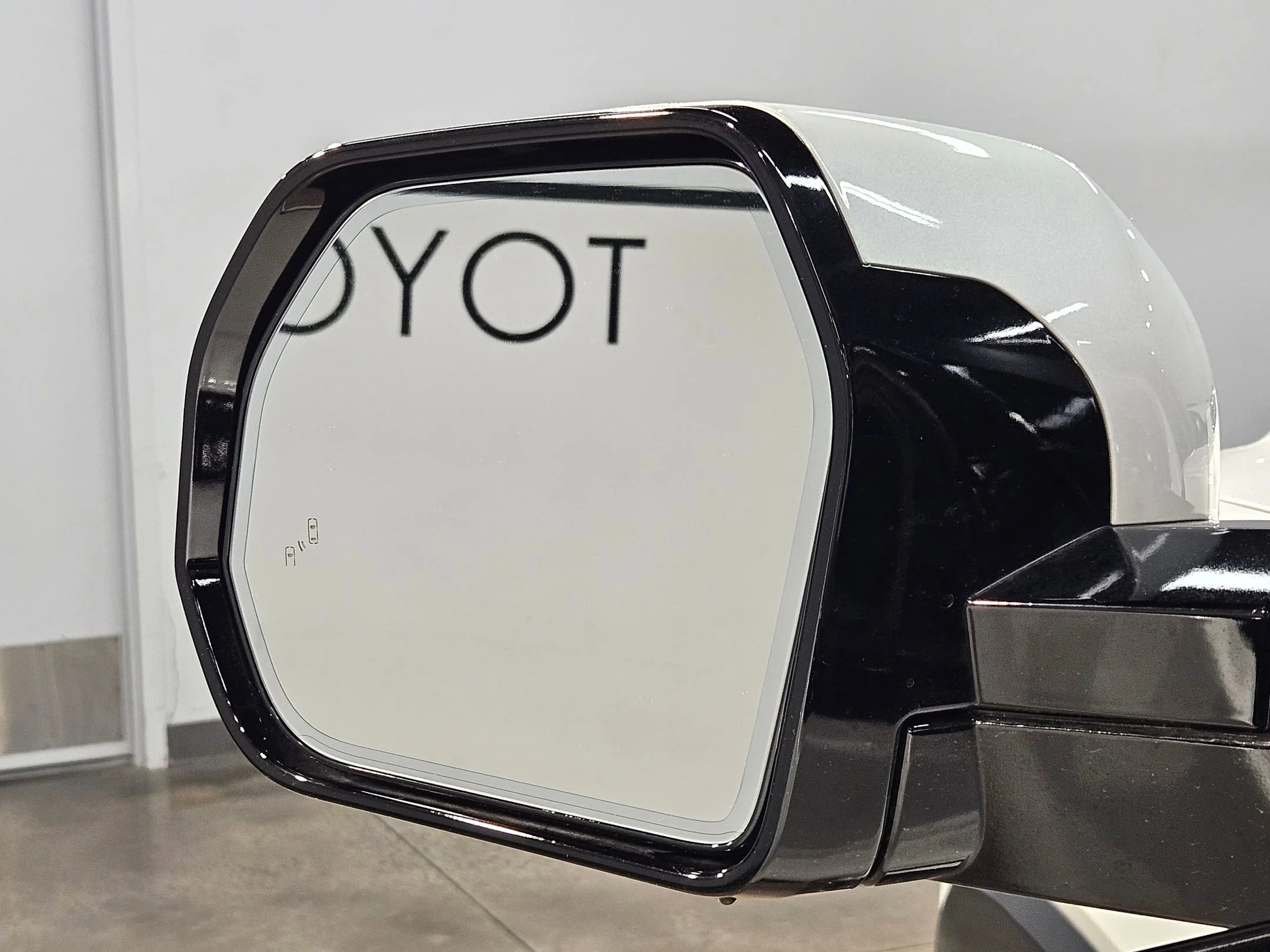 Used 2024 Wind Chill Pearl Toyota Platinum Hybrid image 22