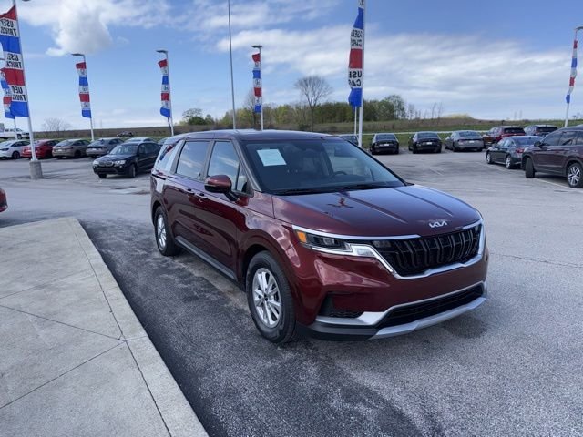 Used 2024 Red Kia LX image 3