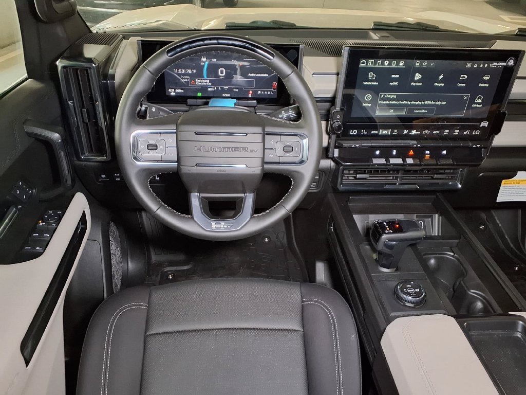 2026 GMC HUMMER EV 2X - Photo 13