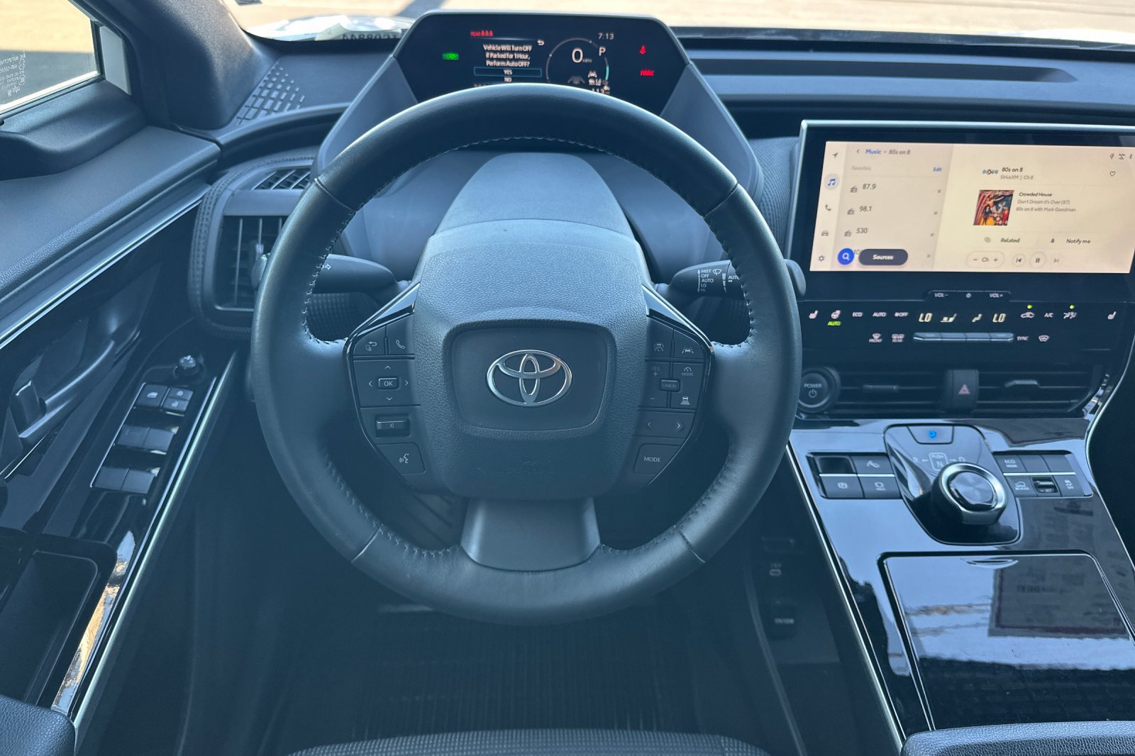 Certified Used 2023 Wind Chill Pearl Toyota XLE image 14