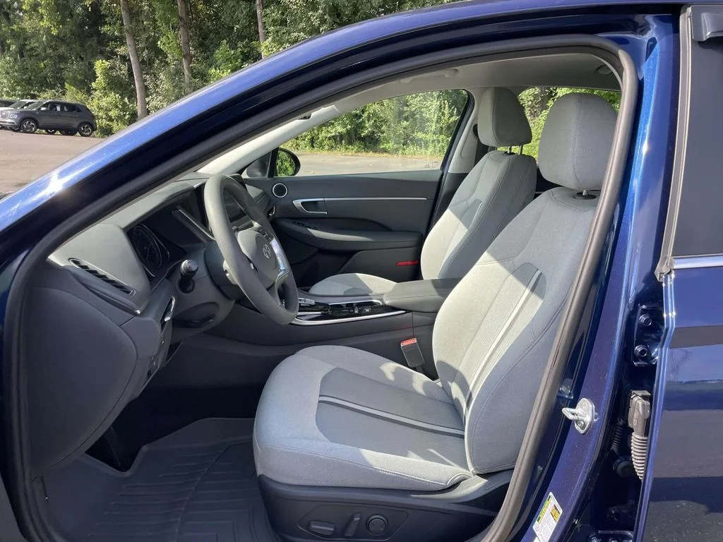 Used 2021 Blue Hyundai SEL image 15