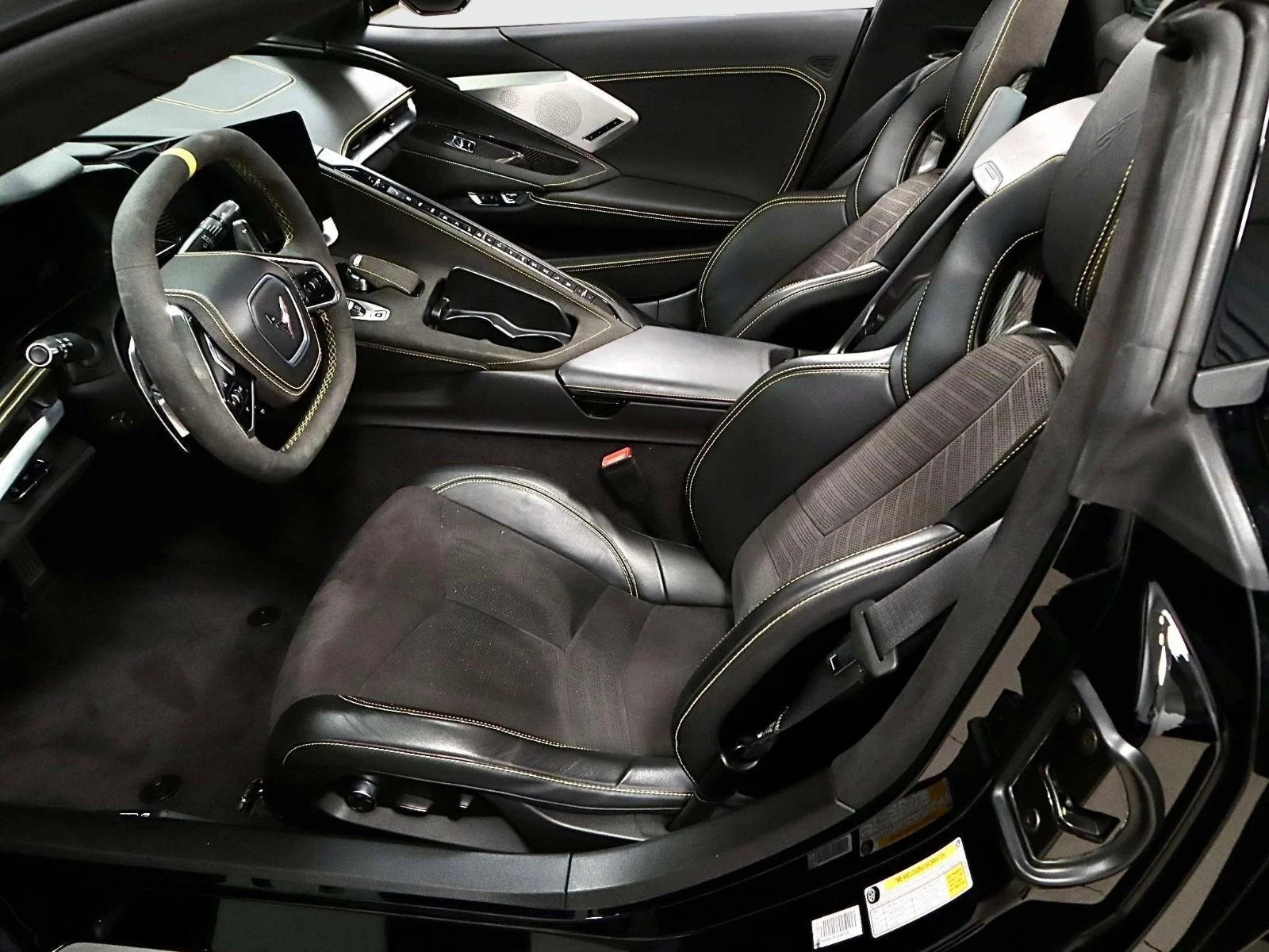 Used 2023 Black Chevrolet 3LT image 22
