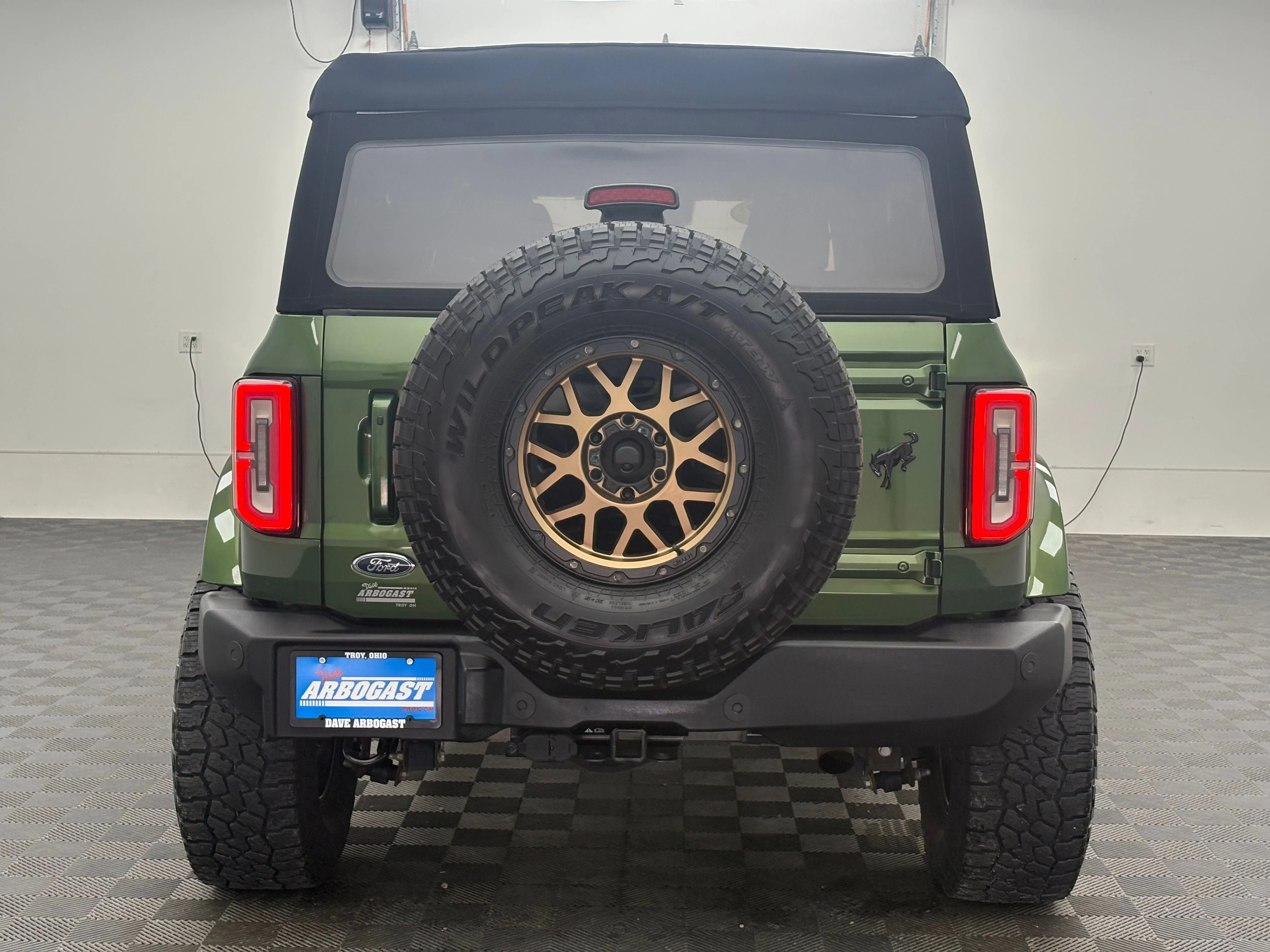 Used 2023 Eruption Green Metallic Ford Outer Banks image 8