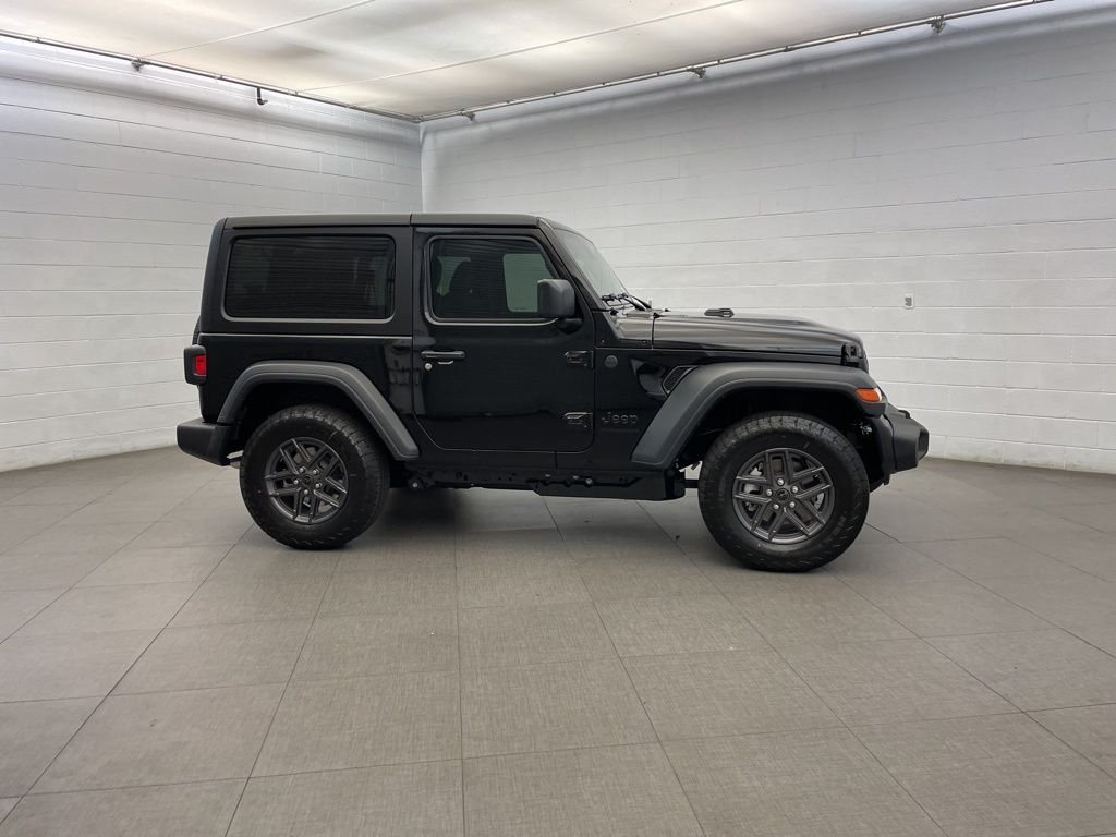 New 2026 Black Clear-Coat Exterior Paint Jeep Sport S image 2