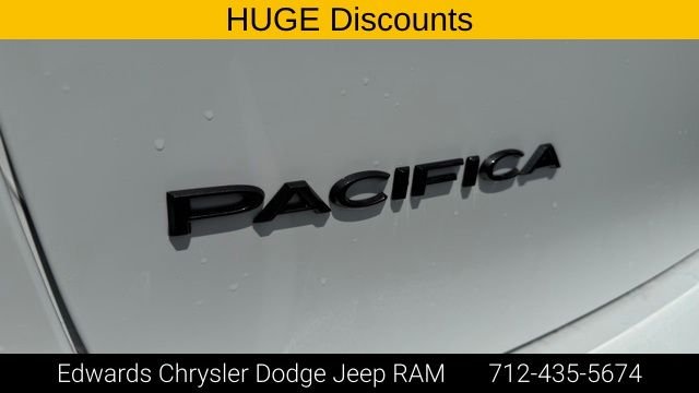 2026 Chrysler Pacifica Select - Photo 12
