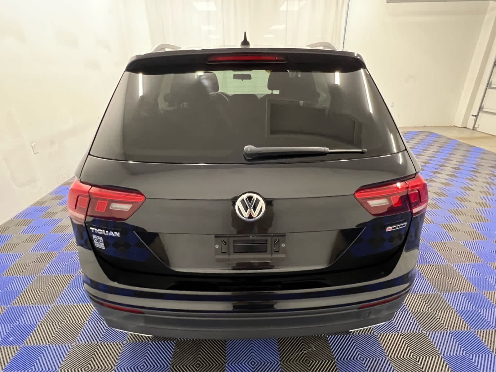 Used 2020 Deep Black Pearl Volkswagen S image 8