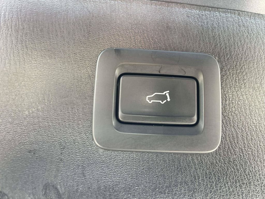 Used 2024 Gray Mazda 2.5 S Carbon Edition image 28