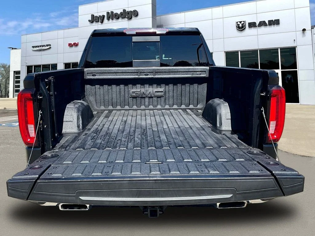 Used 2019 Black GMC SLT image 8