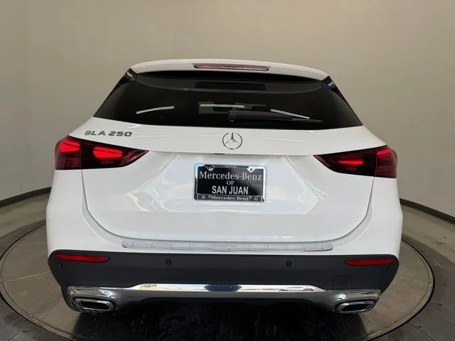 New 2026 White Mercedes-Benz GLA 250 image 12