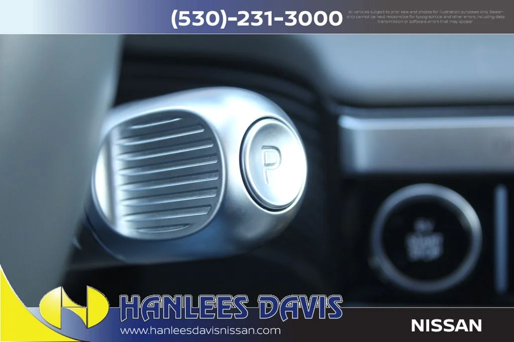 Used 2024 Gray Hyundai SEL image 31
