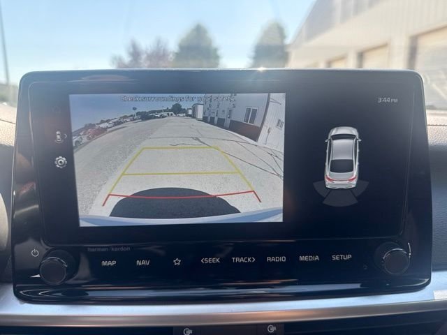 Used 2023 White Kia GT image 16