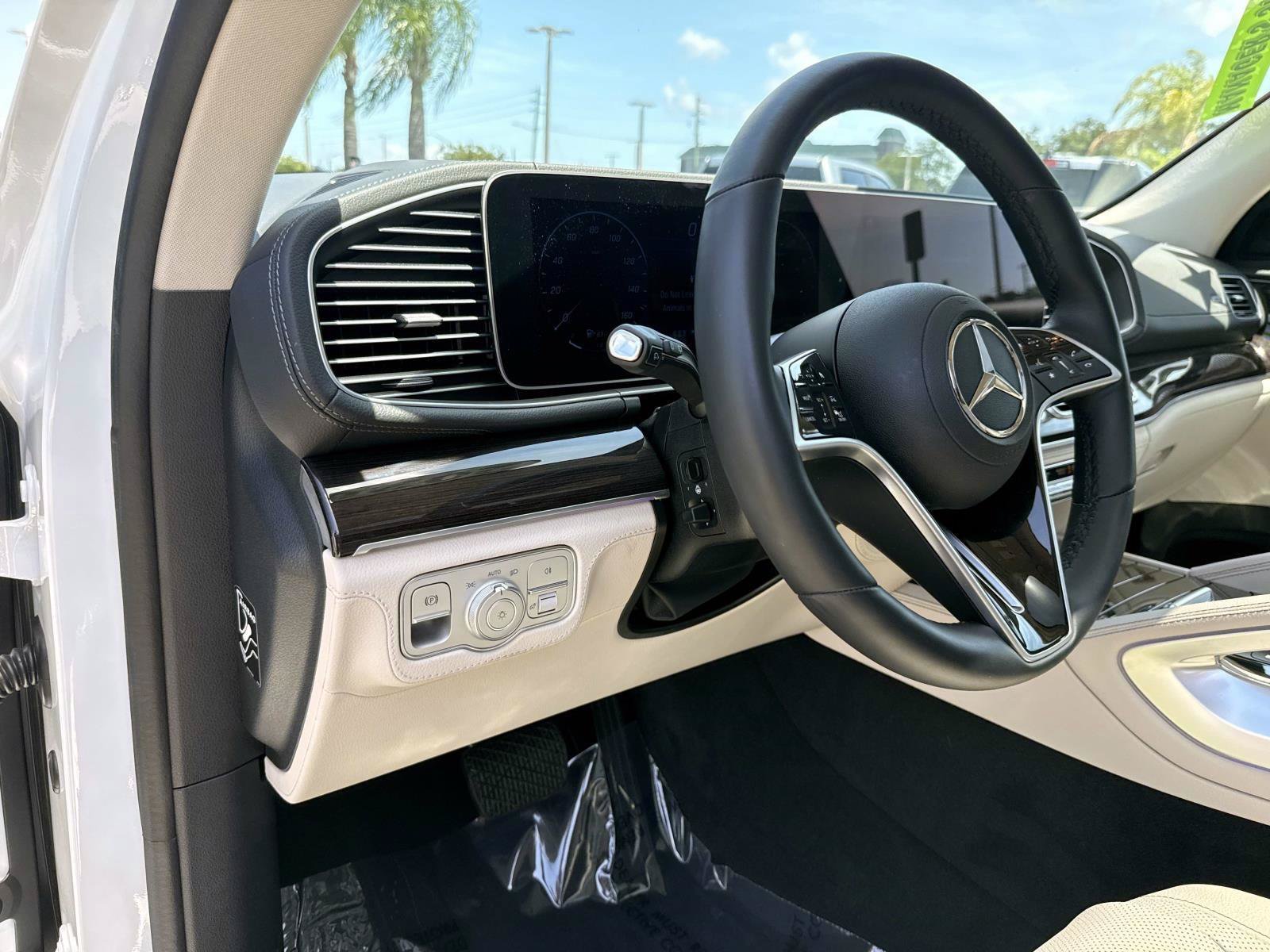 Used 2026 Moonlight White Mercedes-Benz 350 image 20