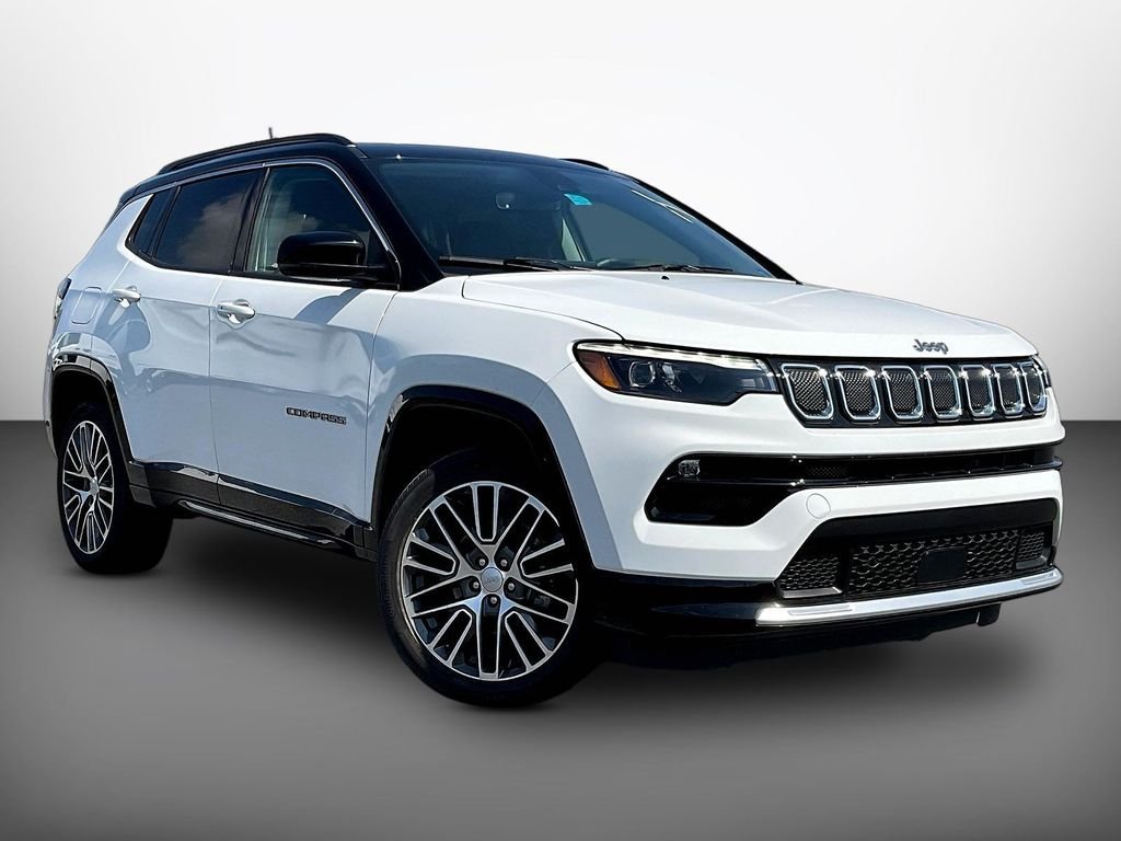 Used 2022 White Jeep Limited image 1