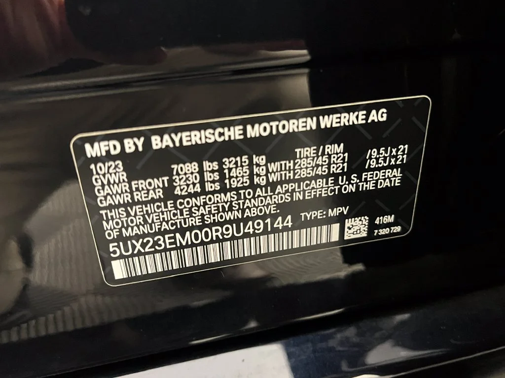 Used 2024 Carbon Black Metallic BMW xDrive40i image 28