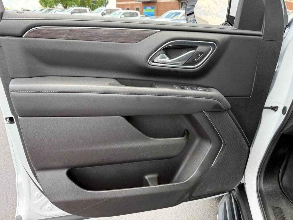 Used 2024 White Chevrolet LS image 8