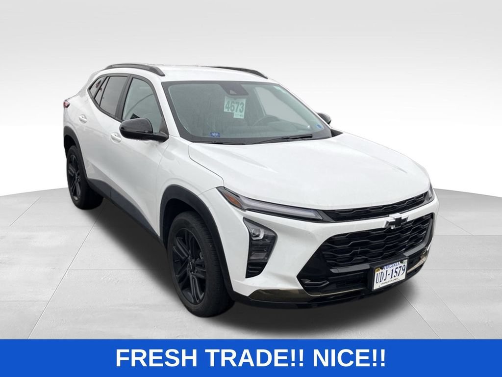 Used 2024 Summit White Chevrolet ACTIV image 1