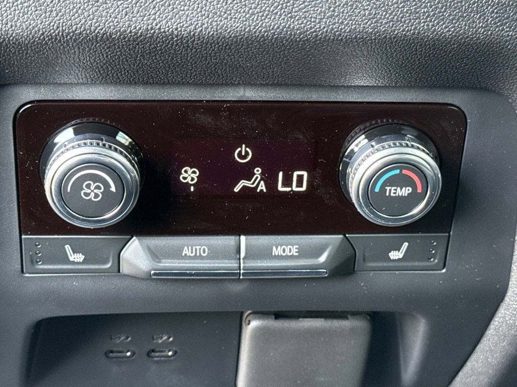 2026 GMC Acadia Denali - Photo 19