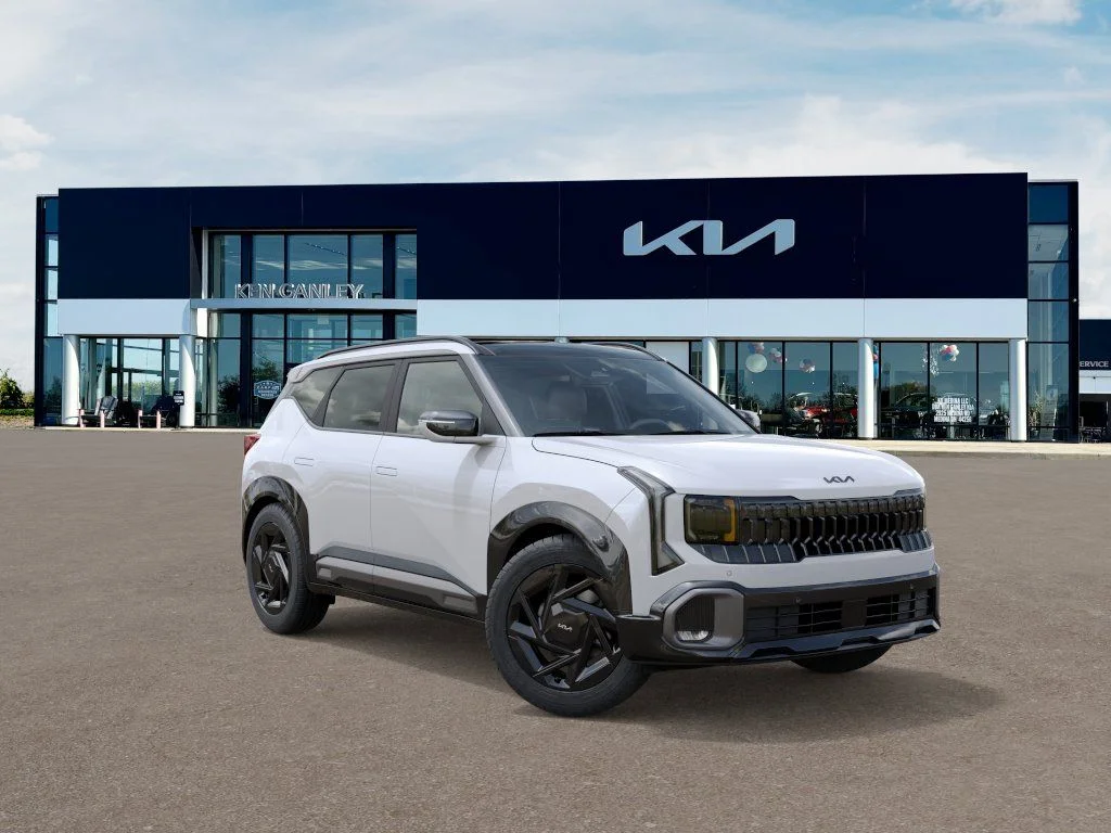 New 2027 Snow White Pearl Kia X-Line SX image 8