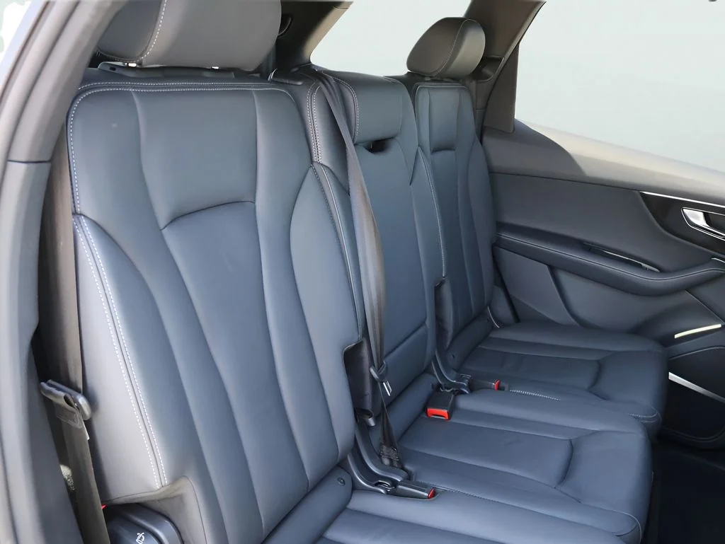 Used 2025  Audi 55 Premium Plus image 13