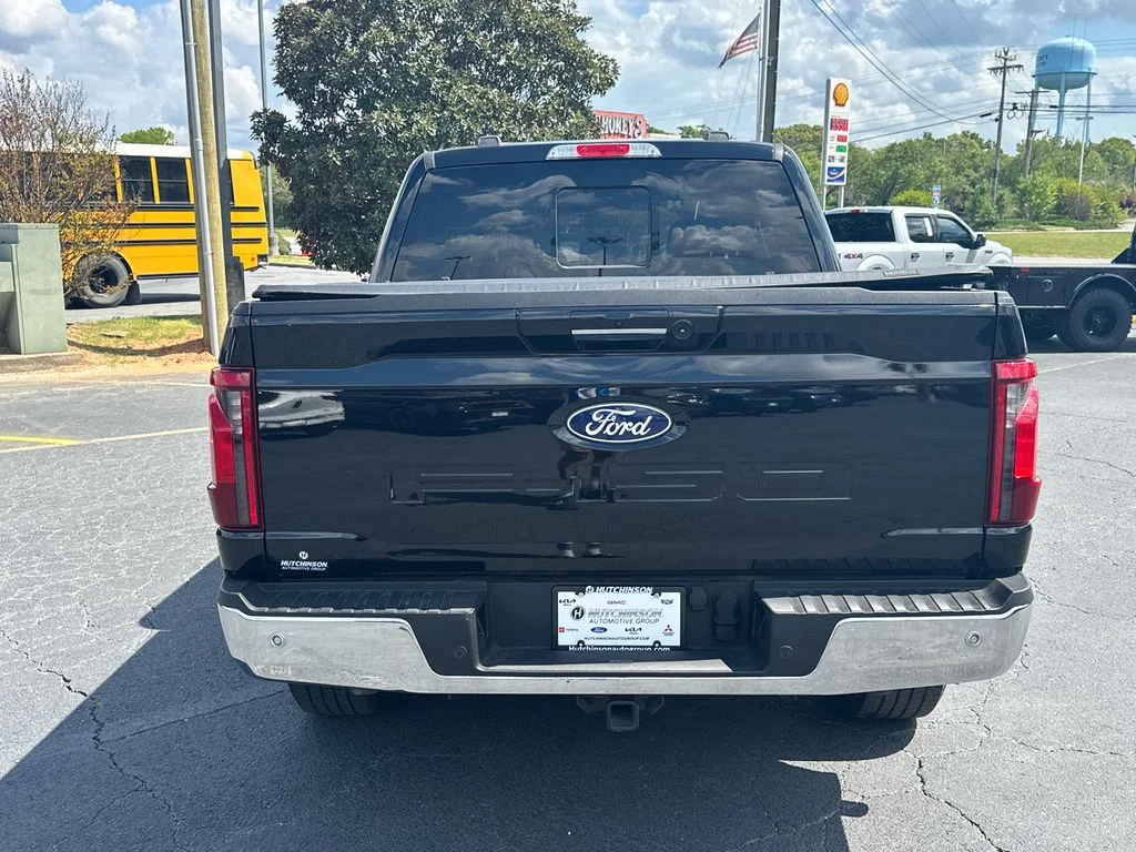 Used 2024 Black Ford XLT image 6