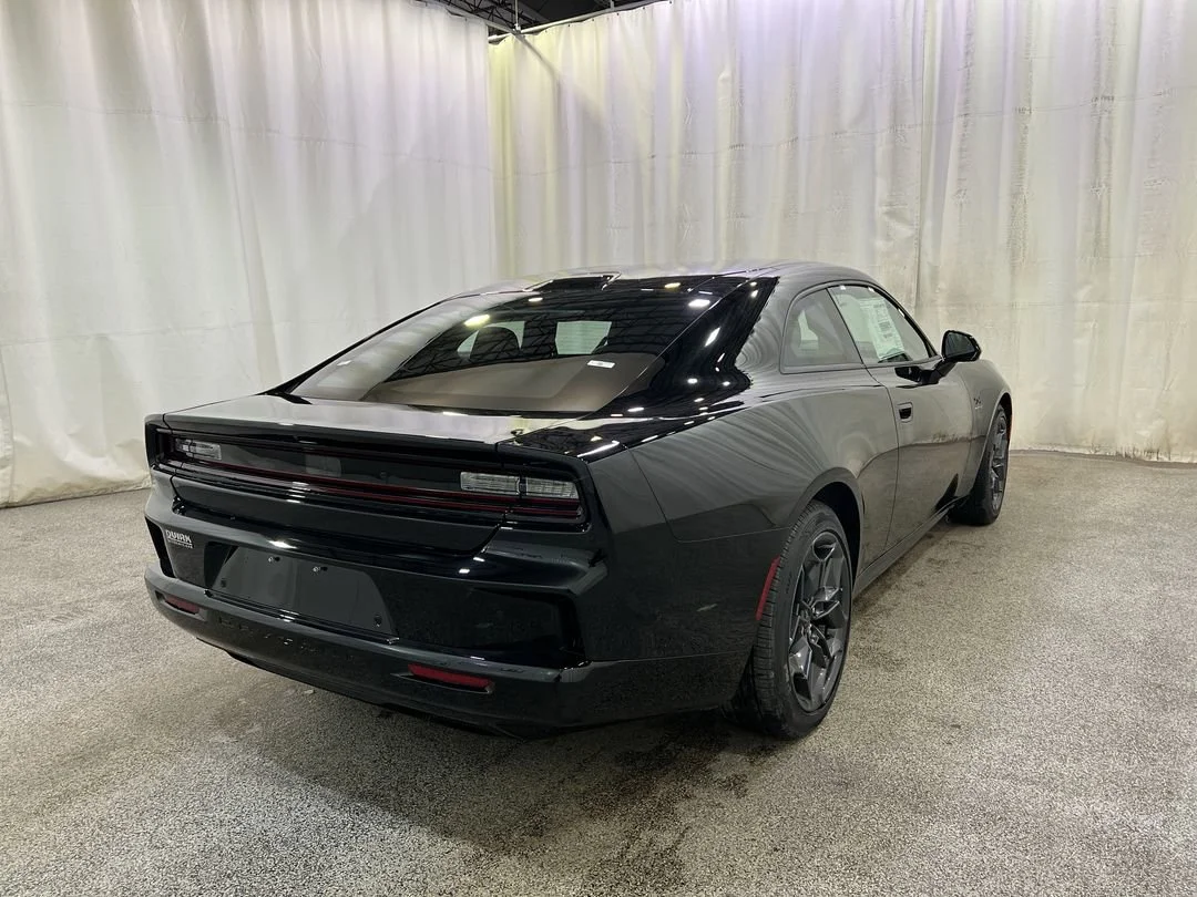 2025 Dodge Charger Daytona R/T - Photo 8