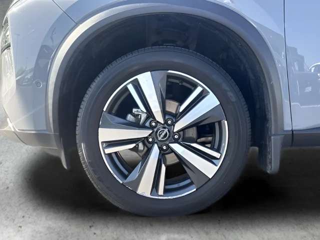 Used 2023 Gray Nissan SL image 25
