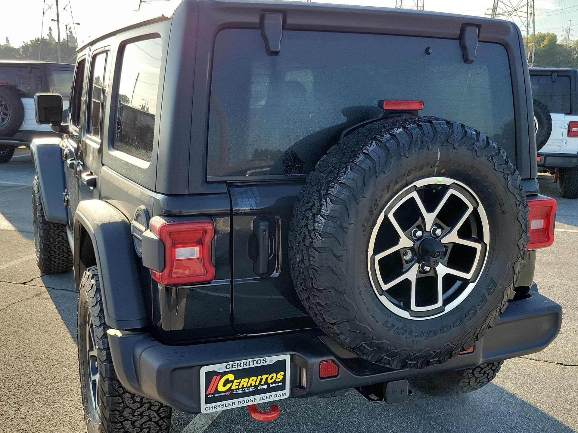New 2026 Black Clear-Coat Exterior Paint Jeep Rubicon image 17