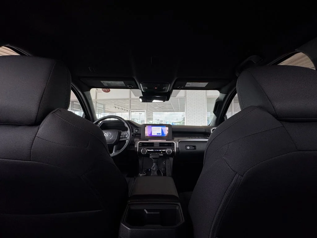 2025 Toyota Tacoma SR5 - Photo 16