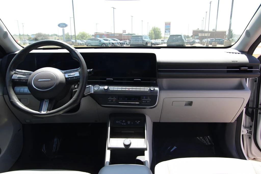 Used 2024 White Hyundai Limited image 44